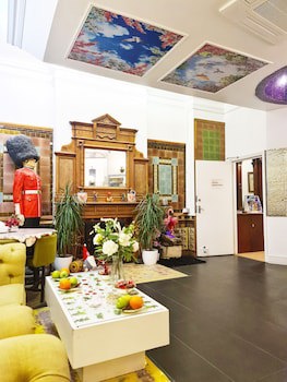 City London Hotel