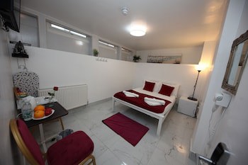 City London Hotel