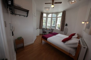 City London Hotel