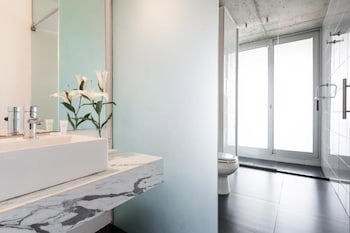 Costa Colonia - Riverside Boutique Hotel