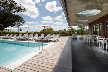 Costa Colonia - Riverside Boutique Hotel