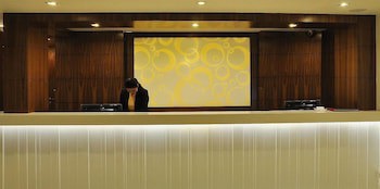 Almondz Hotel