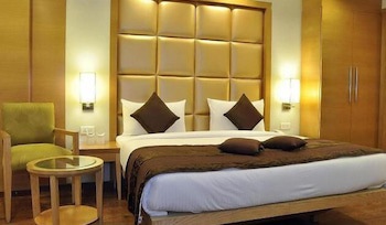 Almondz Hotel