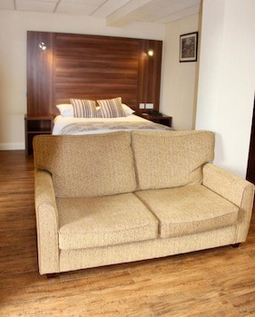 Oliver Cromwell Hotel