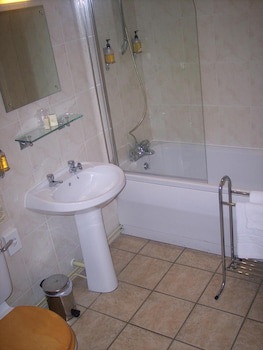 Oliver Cromwell Hotel