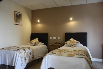Oliver Cromwell Hotel
