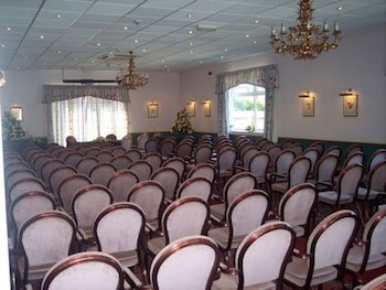 Oliver Cromwell Hotel