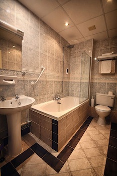 Oliver Cromwell Hotel