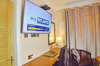 Dovedale Hotel
