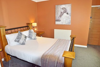 Dovedale Hotel