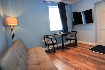 Dovedale Hotel