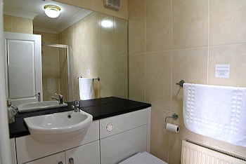 Dovedale Hotel