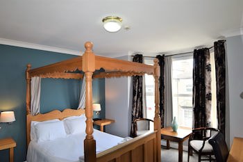 Dovedale Hotel