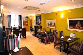 Dovedale Hotel