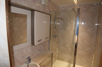 Dovedale Hotel