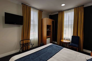 Ramada By Wyndham Hamilton City Center