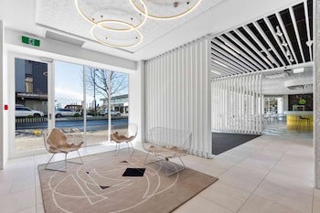 Ramada By Wyndham Hamilton City Center