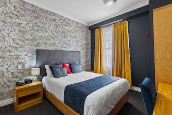 Ramada By Wyndham Hamilton City Center