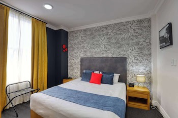 Ramada By Wyndham Hamilton City Center