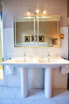 Astley Bank Hotel