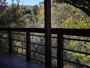 Valley Of The Rainbow Estate