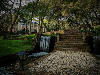 Valley Of The Rainbow Estate