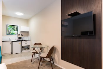 Dolphin Motel
