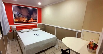 Calamares Hotel (Adult Only)