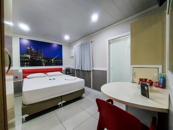 Calamares Hotel (Adult Only)
