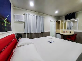 Calamares Hotel (Adult Only)