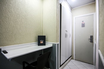 Calamares Hotel (Adult Only)