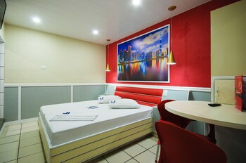 Calamares Hotel (Adult Only)