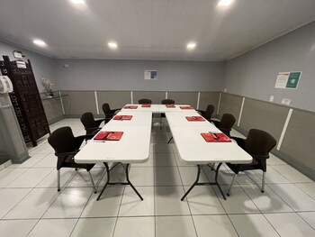 Calamares Hotel (Adult Only)