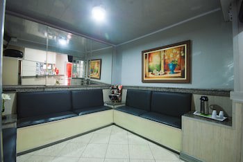 Calamares Hotel (Adult Only)