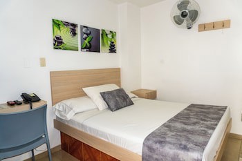 Hotel Alcaravan