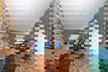 The Marions Suite Hotel