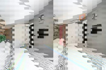 The Marions Suite Hotel