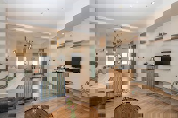 The Marions Suite Hotel