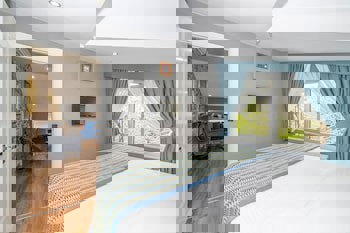 The Marions Suite Hotel