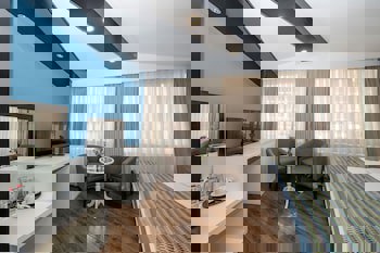 The Marions Suite Hotel