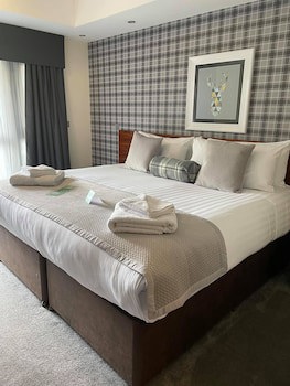 Boston West Hotel