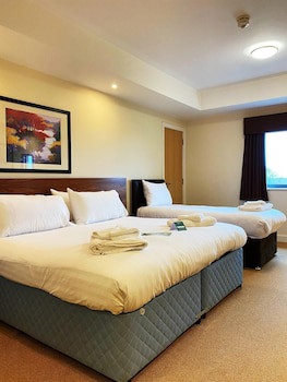 Boston West Hotel