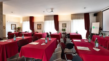 Hotel Sunflower fotoğrafı