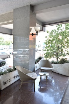 Hotel Sunflower fotoğrafı