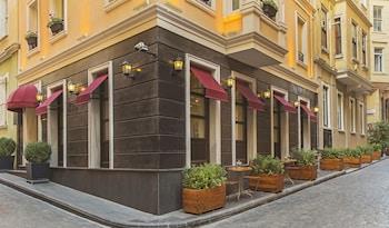 Meroddi Pera Hotel