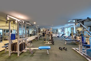 Aryana Hotel