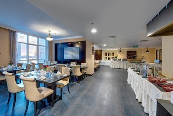 Aryana Hotel