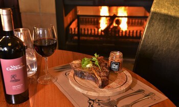 Val Du Charron Guest House & Wine Estate