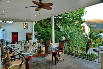 Val Du Charron Guest House & Wine Estate
