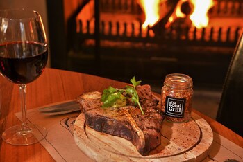 Val Du Charron Guest House & Wine Estate